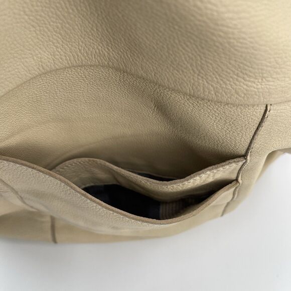 Will Leather Goods Handbag Beige Leather Magnetic Flap Pockets - Picture 5 of 11